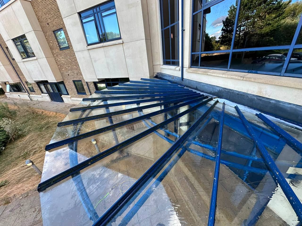 Clean glass conservatory roof after Pure Water Ready cleaned it